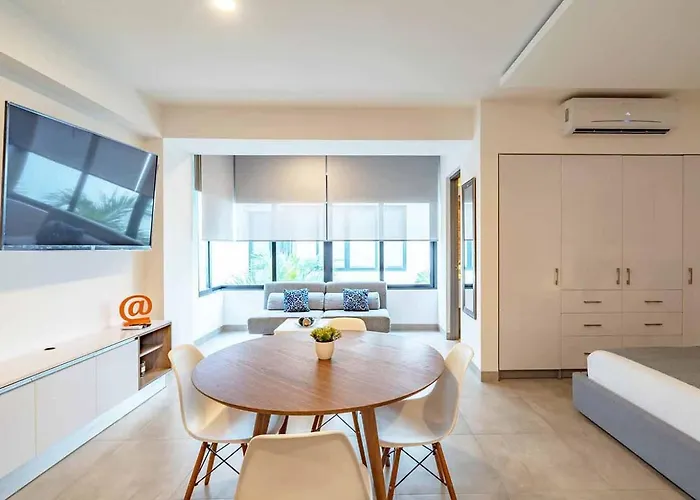 Stylish Urban Close The 5th Playa del Carmen
